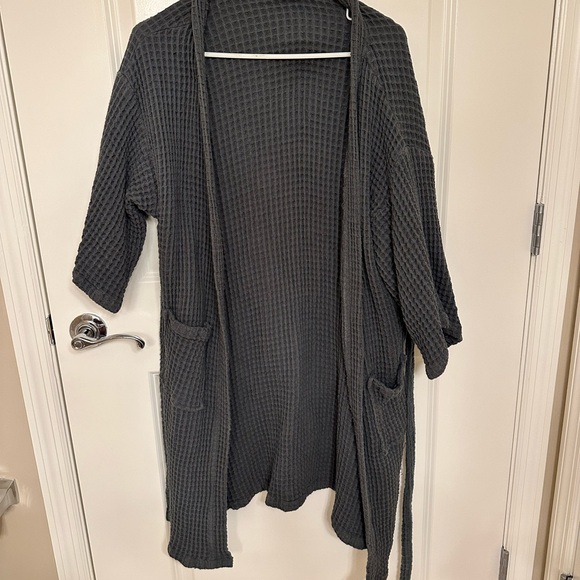 Bathen Waffle Bathrobe - Charcoal Gray - Picture 2 of 4